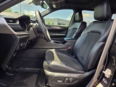 2022 Jeep Grand Cherokee Altitude