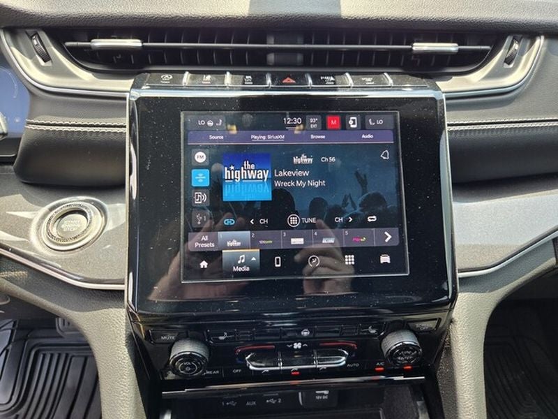 2022 Jeep Grand Cherokee Altitude