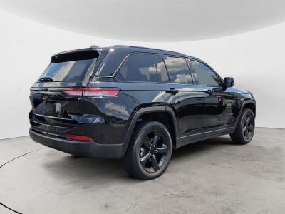 2022 Jeep Grand Cherokee Altitude