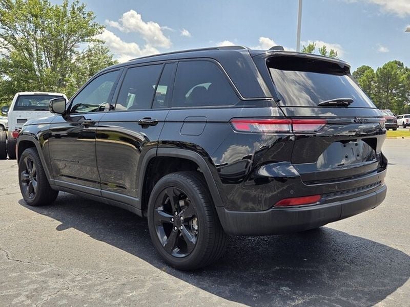 2022 Jeep Grand Cherokee Altitude