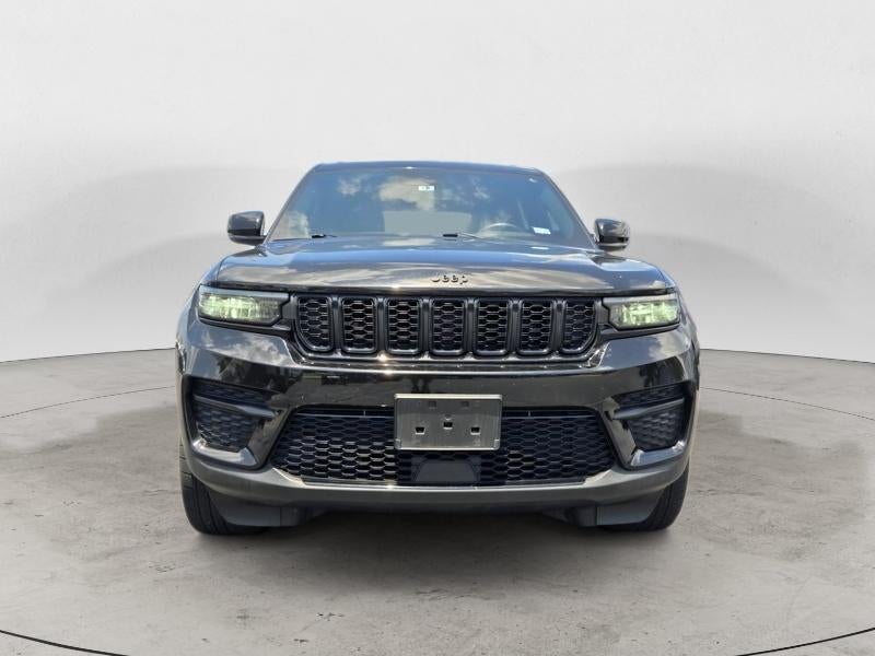 2022 Jeep Grand Cherokee Altitude