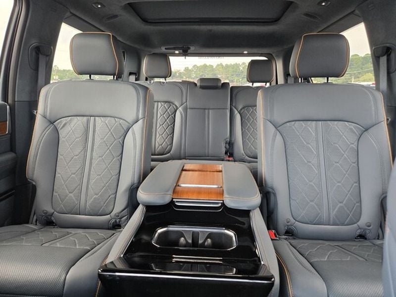 2023 Jeep Grand Wagoneer Series III