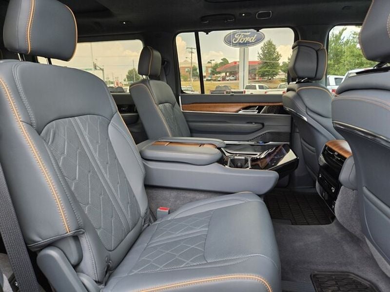 2023 Jeep Grand Wagoneer Series III