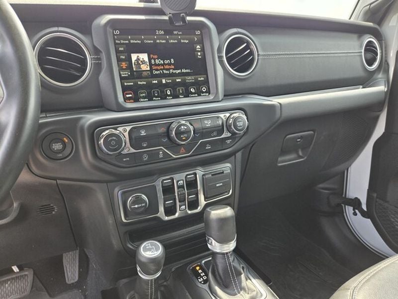 2022 Jeep Gladiator Overland