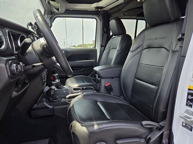2022 Jeep Gladiator Overland