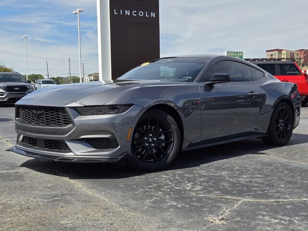 2025 Ford Mustang EcoBoost