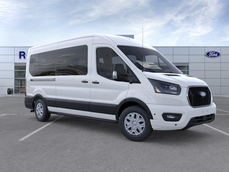 2026 Ford Transit Wagon XLT
