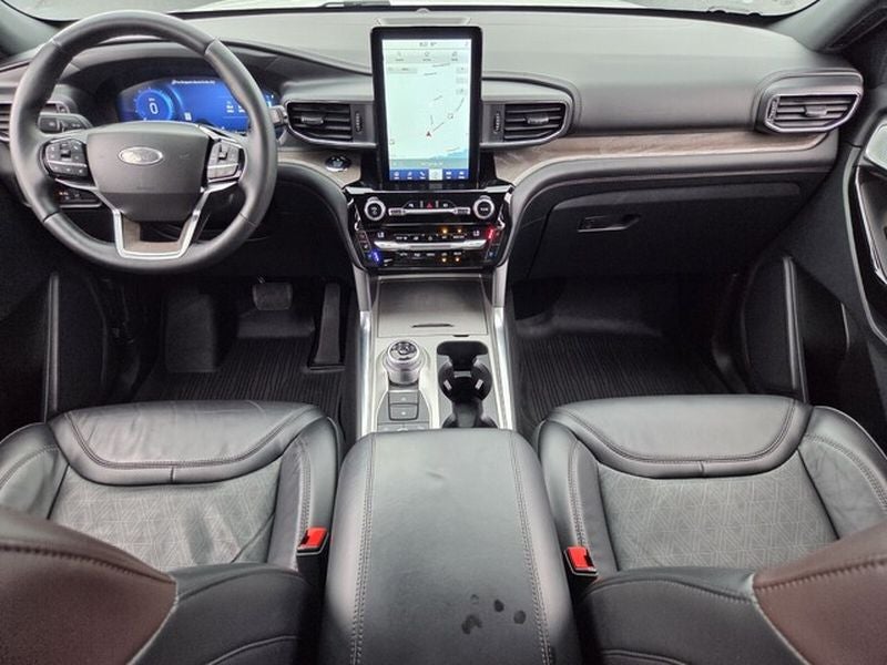 2021 Ford Explorer Platinum