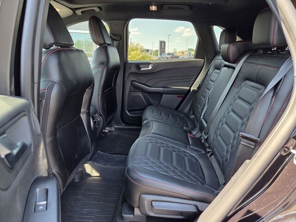 2024 Ford Escape ST-Line Elite