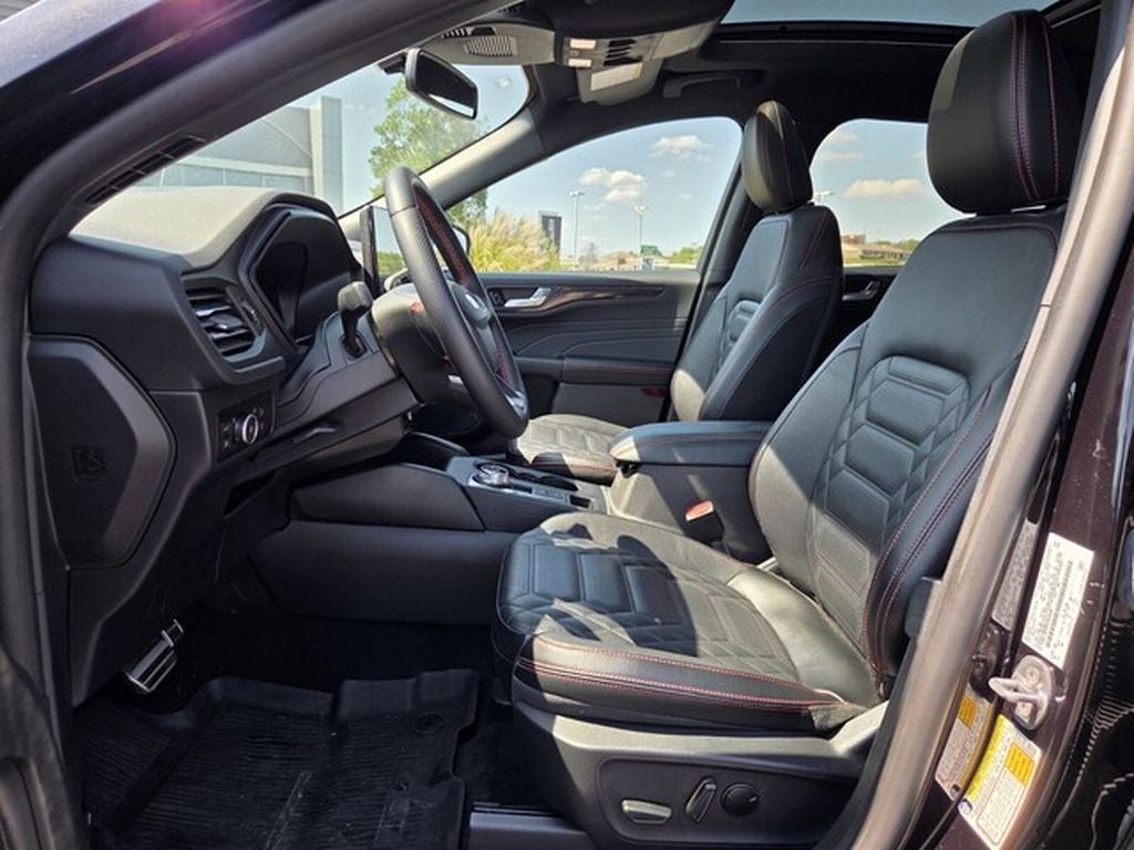 2024 Ford Escape ST-Line Elite