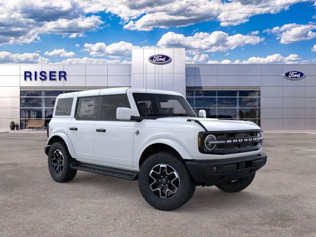 2026 Ford Bronco Outer Banks
