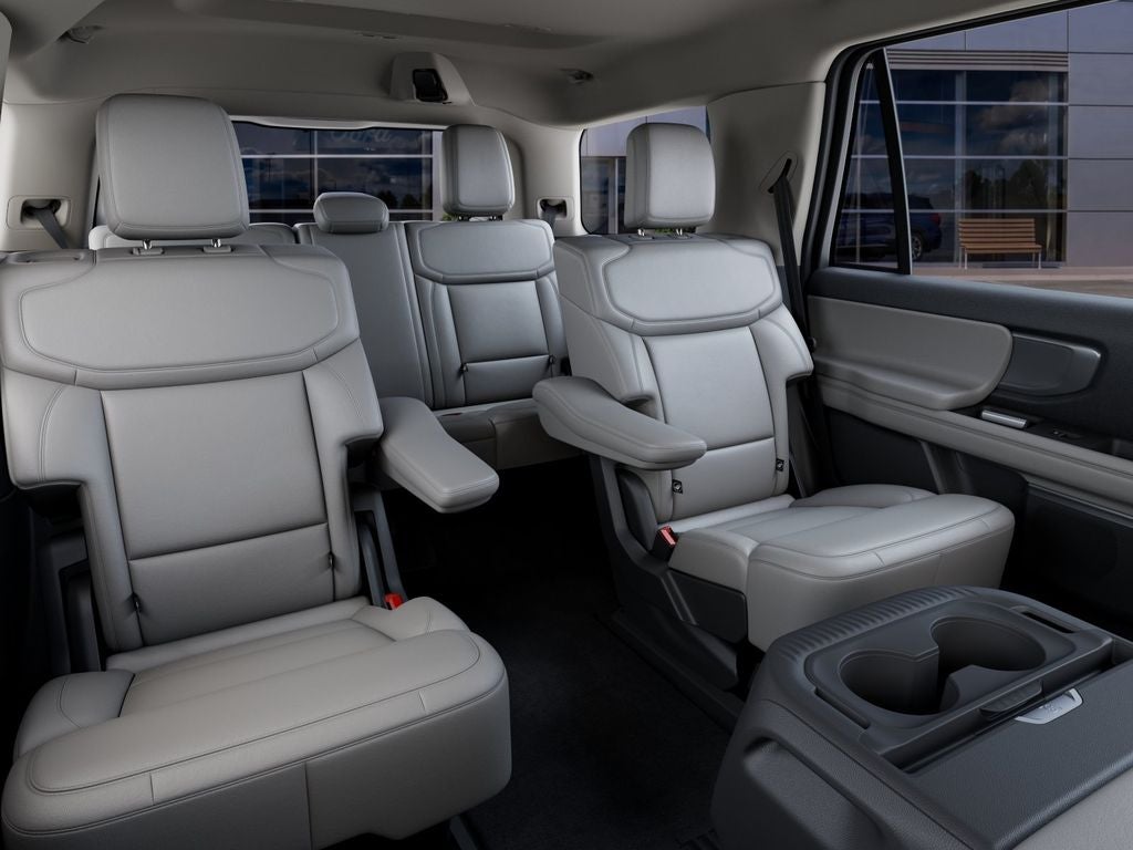 2027 Ford Expedition Active