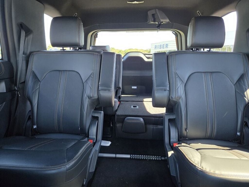 2024 Ford Expedition Platinum