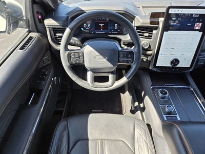 2024 Ford Expedition Platinum