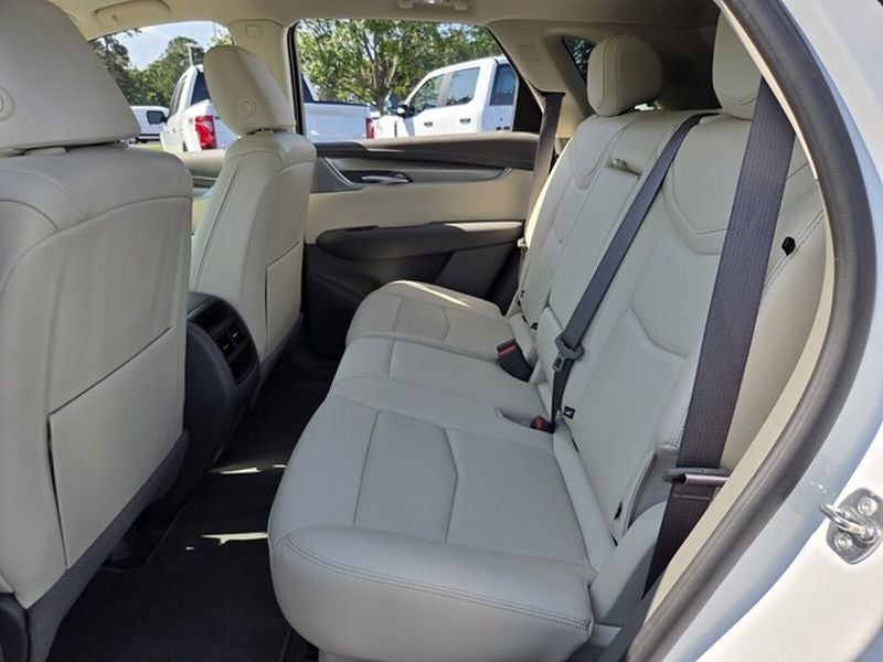 2025 Cadillac XT5 FWD Premium Luxury