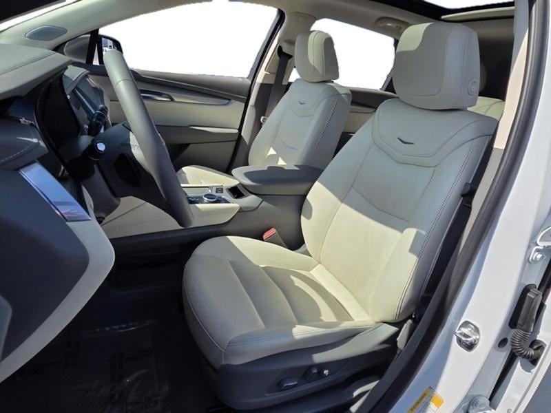 2025 Cadillac XT5 FWD Premium Luxury