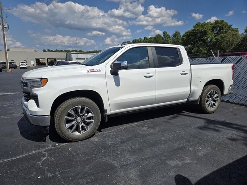 2025 Chevrolet Silverado LT