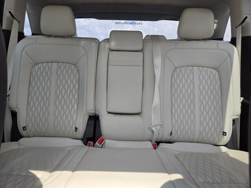 2023 Lincoln Nautilus Black Label