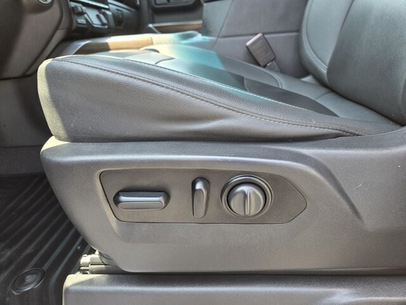 2021 Chevrolet Silverado RST