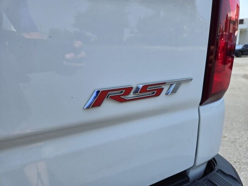 2021 Chevrolet Silverado RST