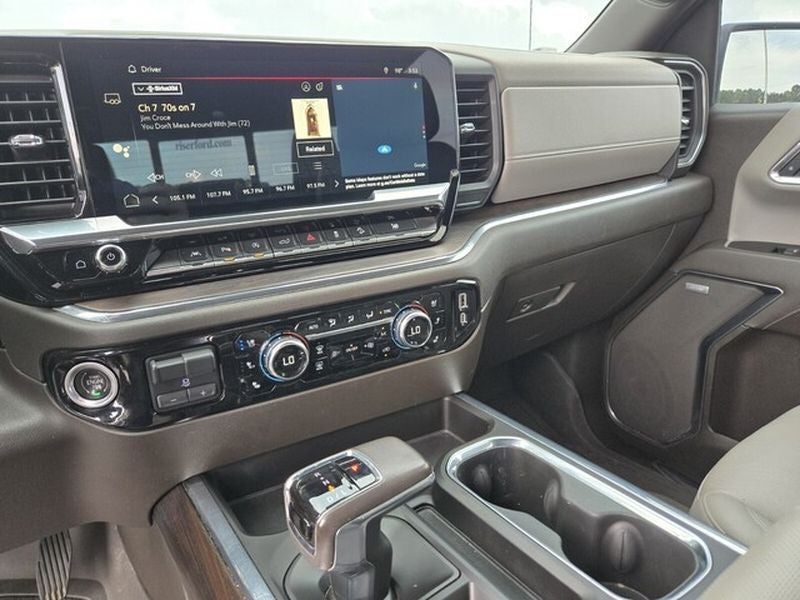2022 GMC Sierra SLT