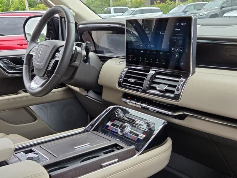 2024 Lincoln Navigator L Reserve