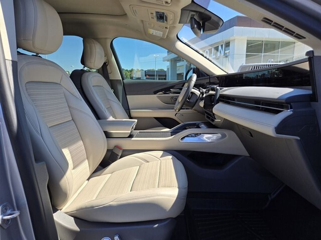 2025 Lincoln Nautilus Reserve