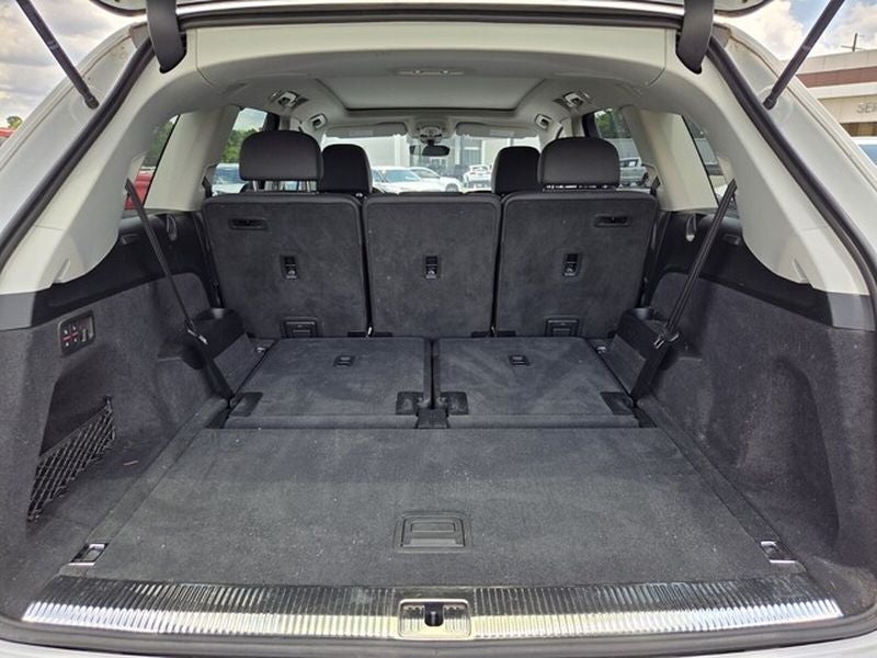 2024 Audi Q7 Premium Plus