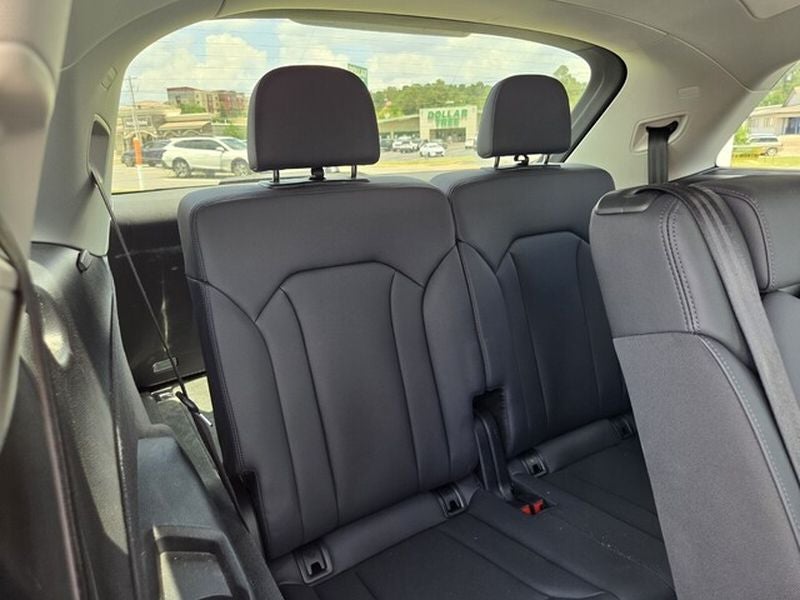 2024 Audi Q7 Premium Plus