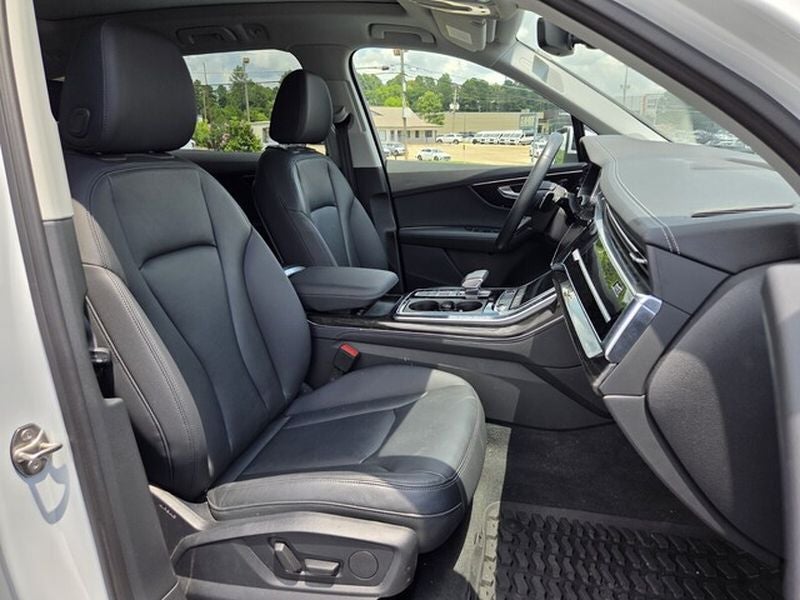 2024 Audi Q7 Premium Plus