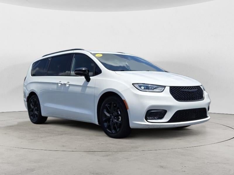 2025 Chrysler Pacifica
