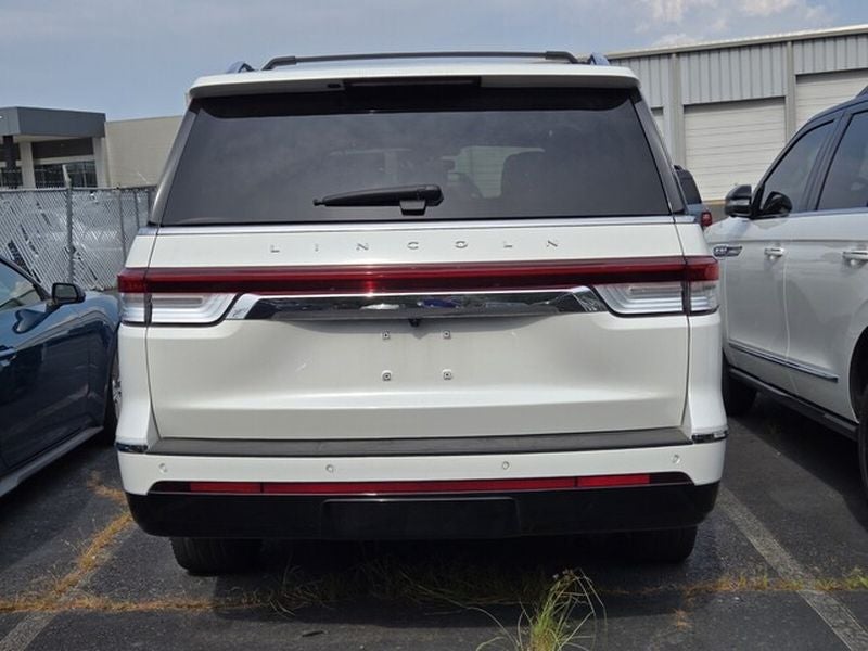 2023 Lincoln Navigator L Reserve