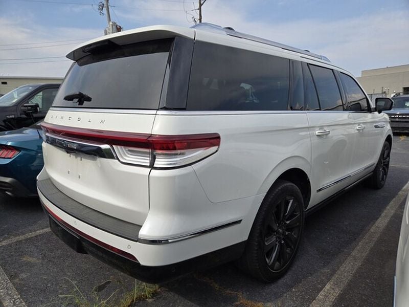 2023 Lincoln Navigator L Reserve